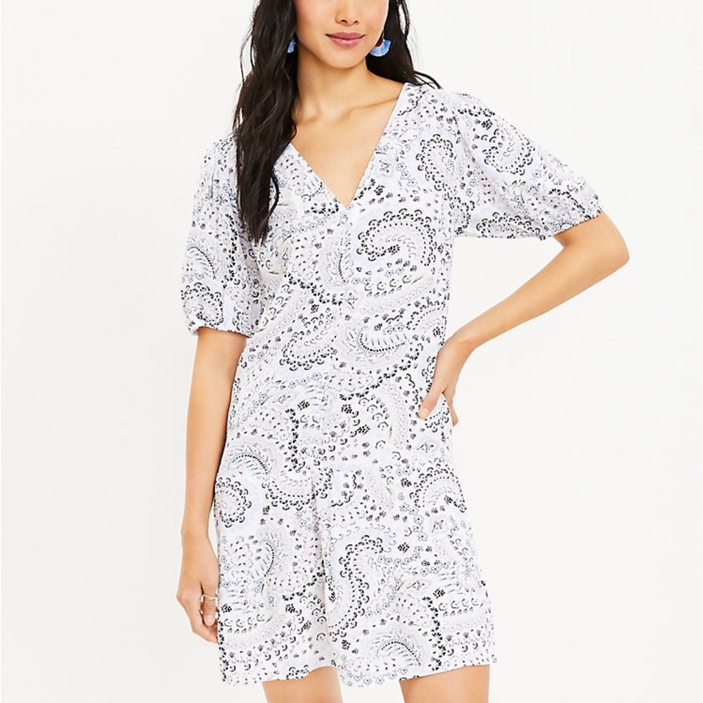 Loft Petite Paisley Puff Sleeve Button Swing Dress